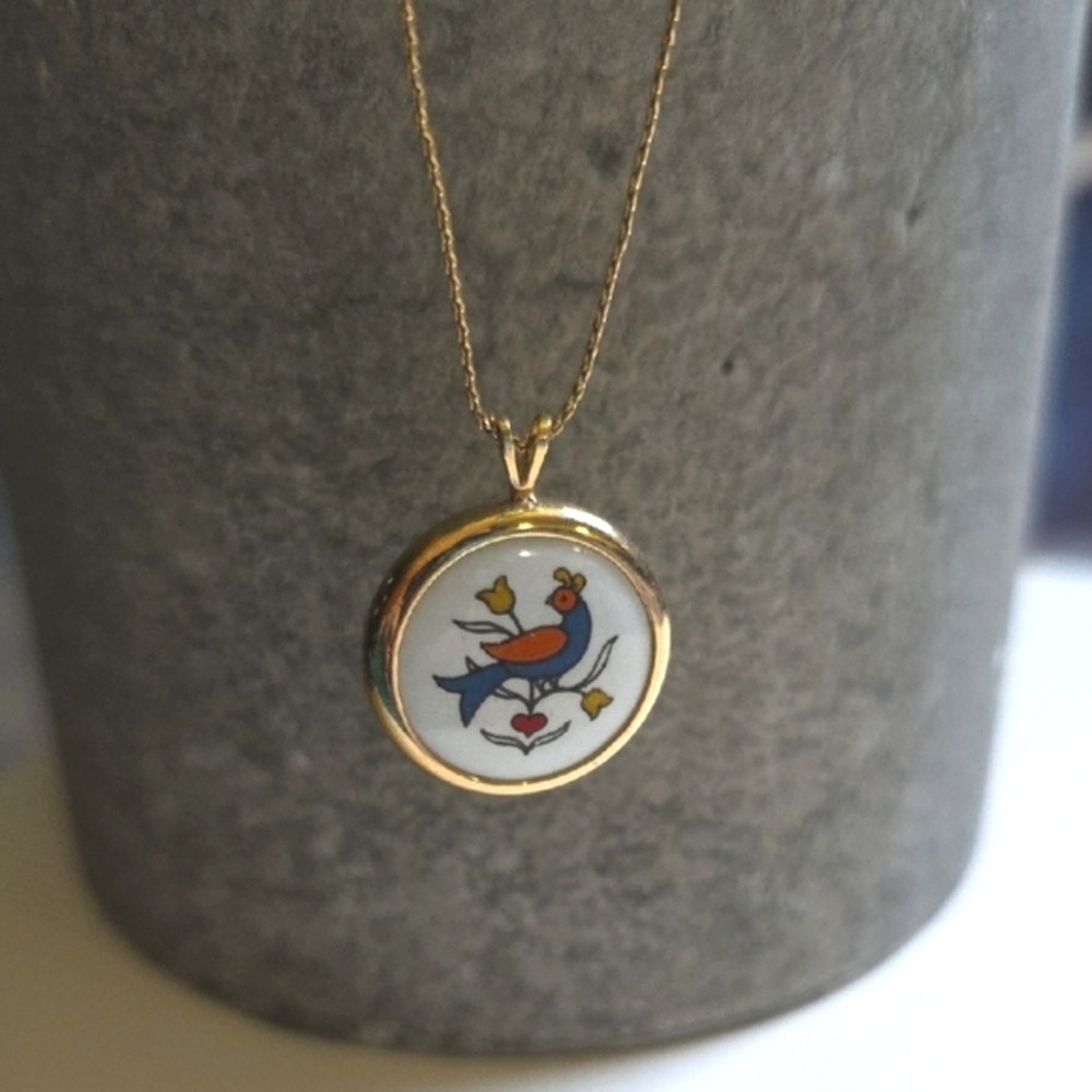 1982 Dutch Folk Bird Pendant - Picture 1 of 11